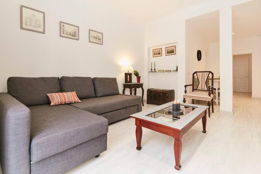 Original Y Coqueto Apartamento Junto A Plaza Mayor Apartment Madrid Exterior photo